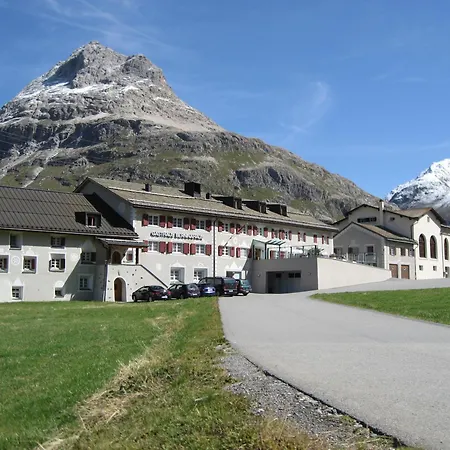 & Berninahaus Hotel Pontresina