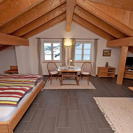 Hotel & Berninahaus Pontresina