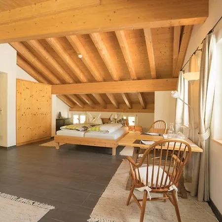 Ξενοδοχείο & Berninahaus 3*