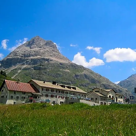 Hotel Gasthaus&hotel Berninahaus Pontresina