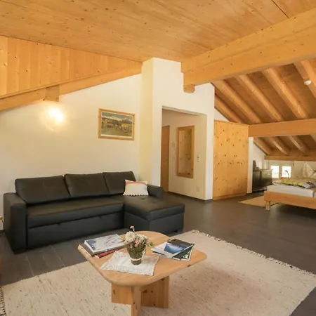 博尼娜豪斯酒店