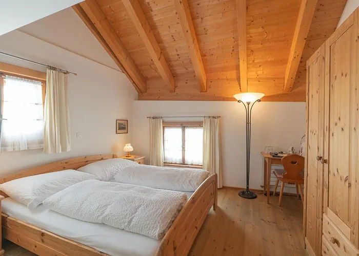 Hotel & Berninahaus 3*