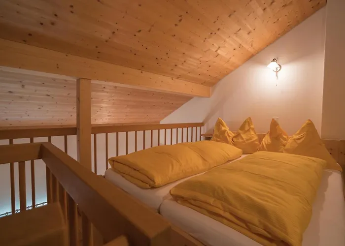 Gasthaus&hotel Berninahaus Pontresina