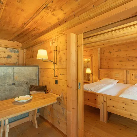 Hotel & Berninahaus 3*