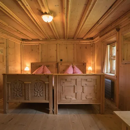 & Berninahaus Hotel 3*