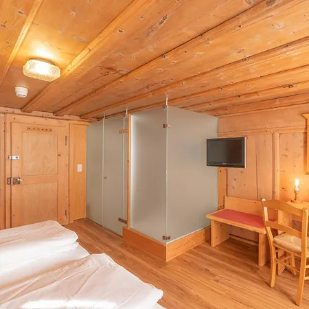 & Berninahaus Hotel