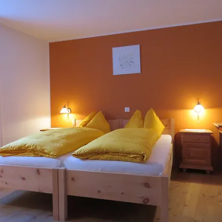 Hotel & Berninahaus 3*